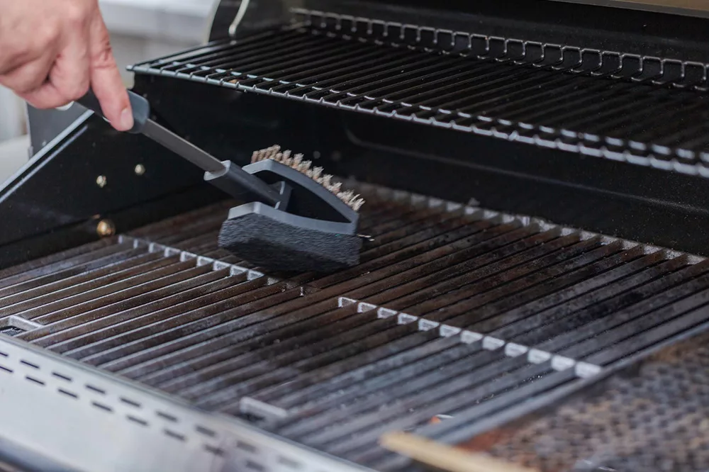 Barbecue schoonmaken na gebruik 